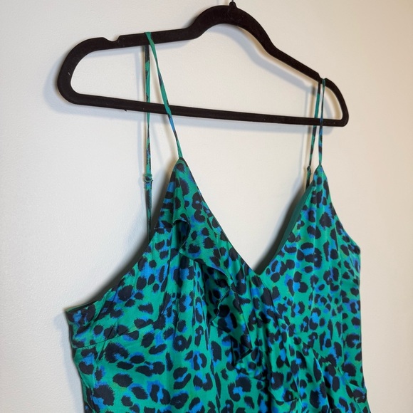 LPA V-Neck Asymmetrical Ruffle Jade Leopard Print Mini Dress Size XL Revolve - Picture 2 of 8